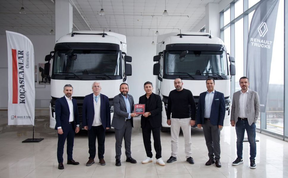 İstanbul Lojistik’e 20 adet Renault Trucks T480 çekici
