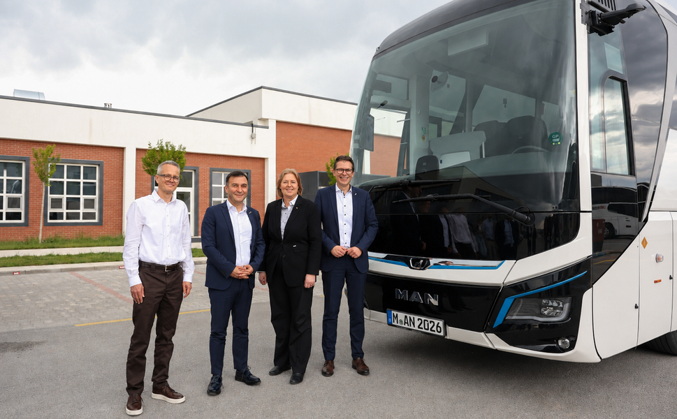 Almanya Federal Çalışma ve Sosyal İşler Bakanı, MAN Türkiye’nin Ankara Tesisini Ziyaret Edip eCoach ile Test Sürüşü Yapt