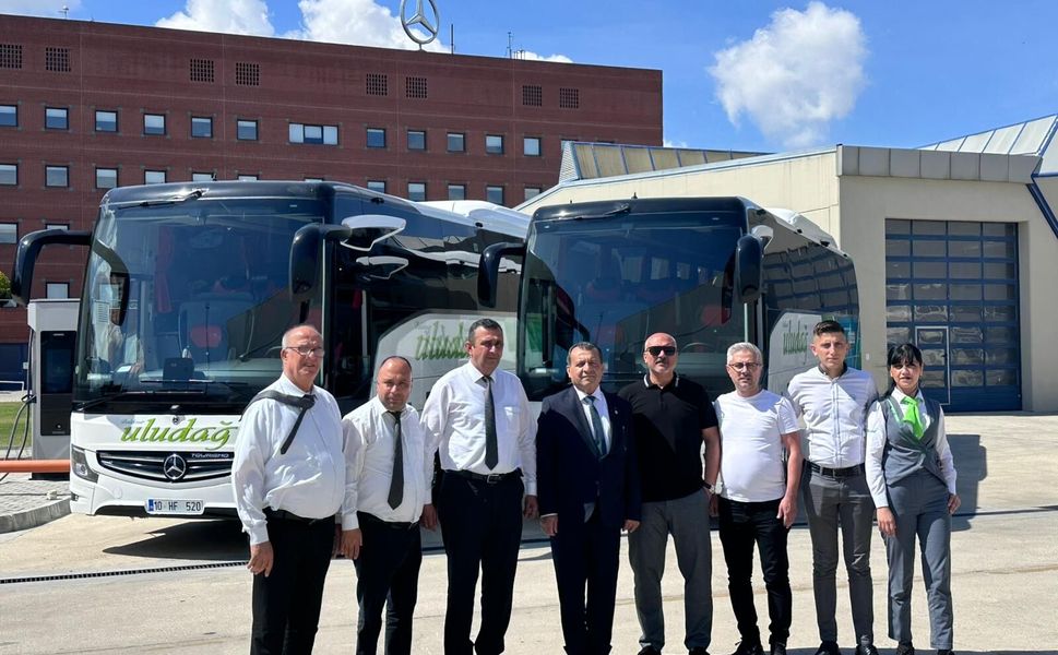 Balıkesir Uludağ Turizm 20 adetlik Mercedes Tourismo yatırımının ilk 2 adetini teslim aldı