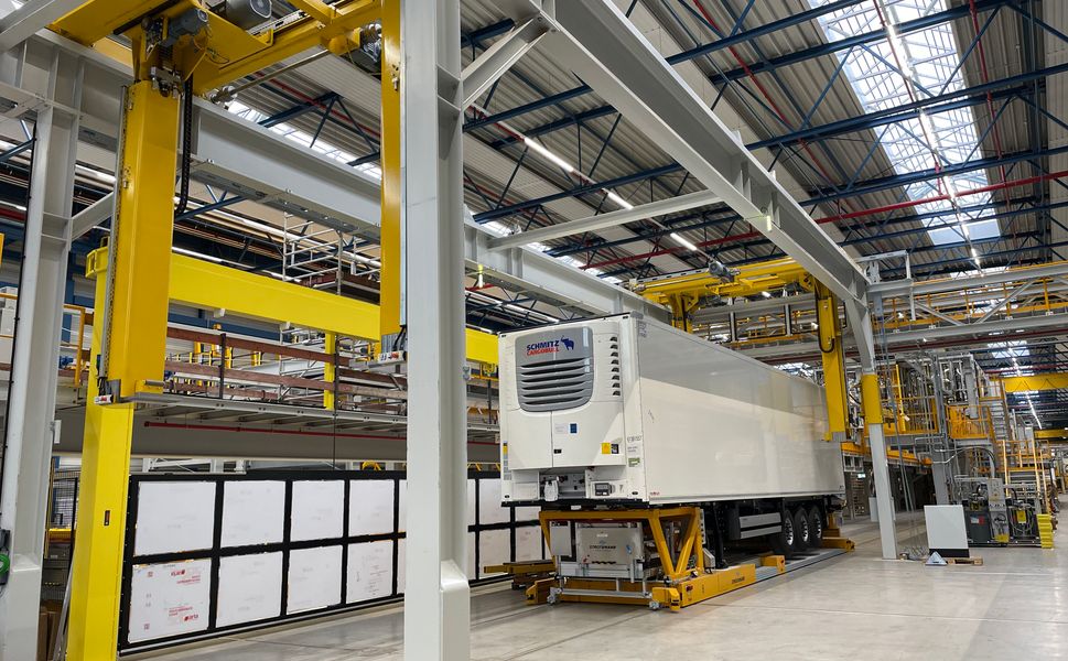Schmitz Cargobull frigorifik treyler fabrikasını 50 milyon Euro yatırımla "Akıllı Fabrika"ya dönüştürdü