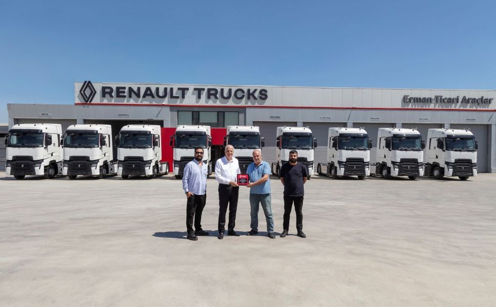 Onaylar Ekspress filosuna 10 adet Renault Trucks T520 kattı