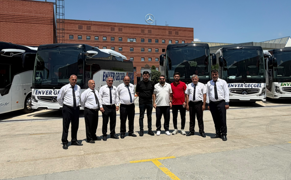 Enver Geçgel Turizm filosuna 4 adet Travego, 2 adet Tourismo kattı