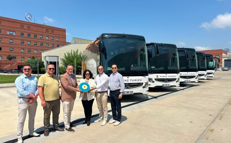 Hasmer Otomotiv’den Kıraç Turizm’e 5 adet Tourismo teslimatı