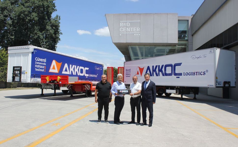 Akkoç Lojistik’e 200. TIRSAN teslimatı