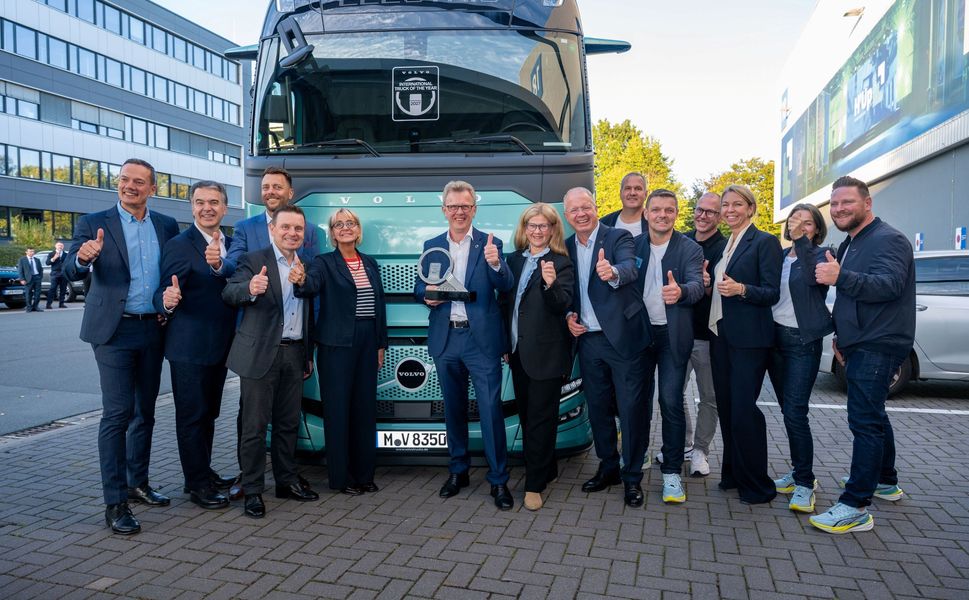 Volvo Trucks’ın elektrikli kamyonları “2027 Uluslararası Yılın Kamyonu” (IToY) Ödülünü kazandı