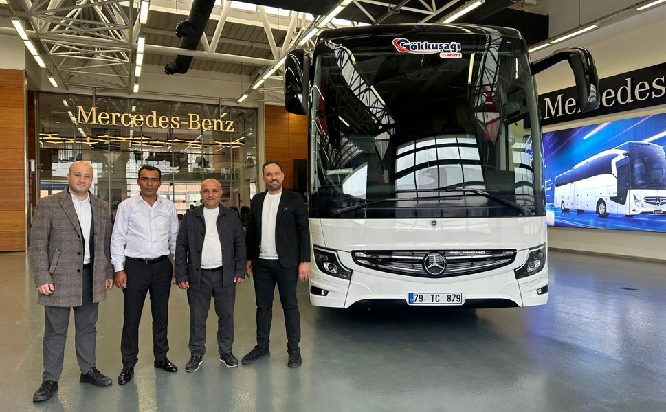 Hassoy Motorlu Vasıtalar’dan Gökkuşağı Turizm’e Tourismo 15 teslimatı