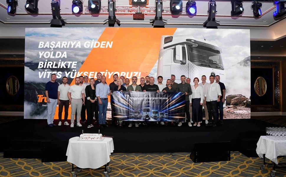 Mercedes-Benz Türk, Kamyon Pazarlama & Satış ve TruckStore iş ortaklarıyla Kıbrıs’ta bir araya geldi
