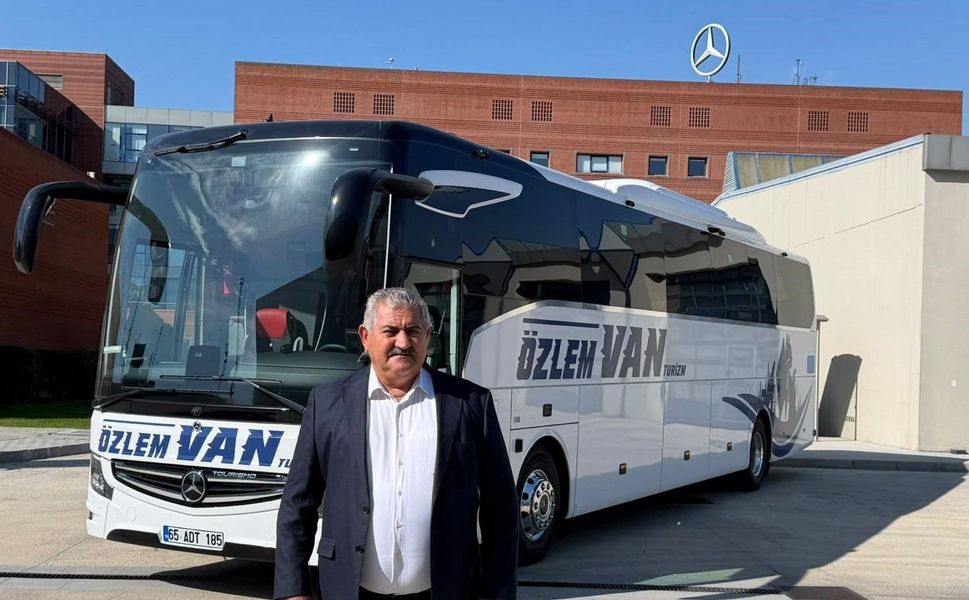 HESKA Motorlu Araçlar’dan Özlem Van Turizm’e Tourismo teslimatı