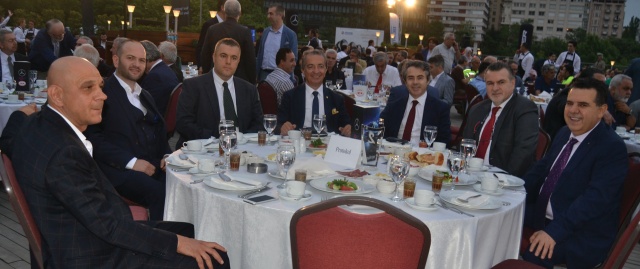 TTDER iftar: Latif Karaali, Reşat Kara, Basri Akgül, Fatih Tamay, Baybars Dag, Fuat Çağlar