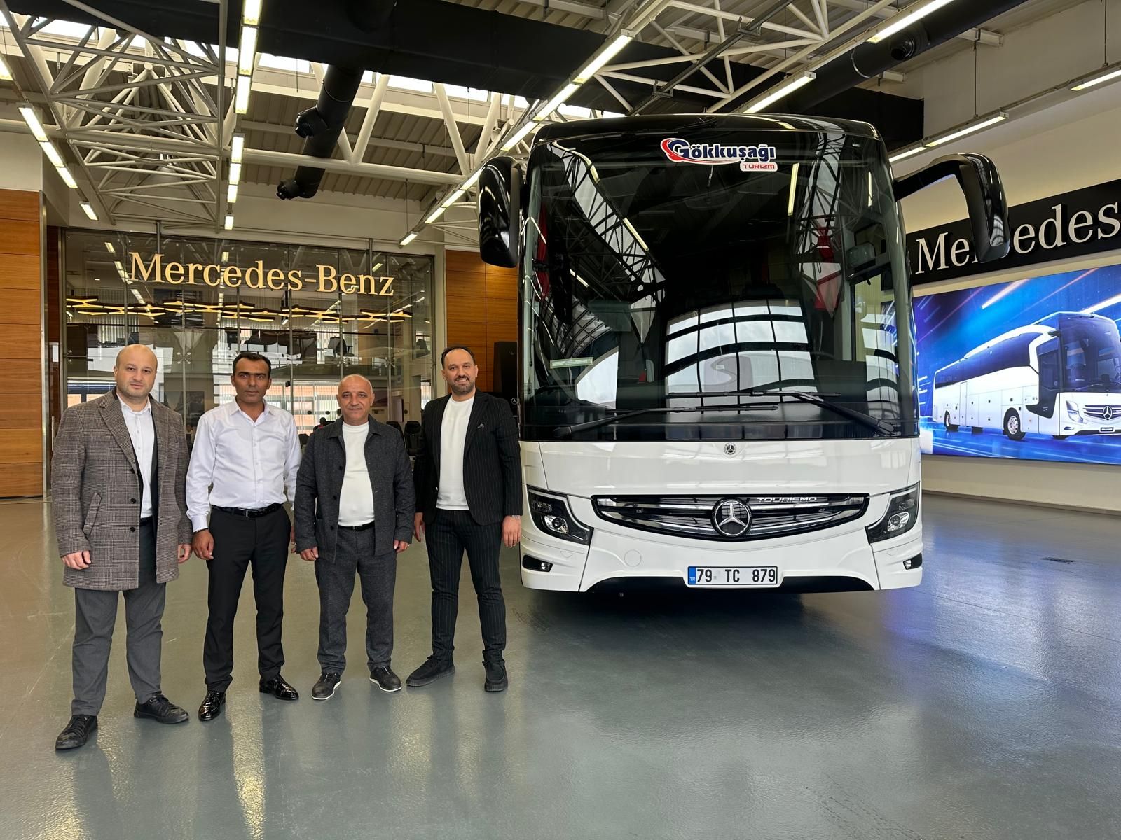 Hassoy Motorlu Vasıtalar’dan Gökkuşağı Turizm’e Tourismo 15 teslimatı